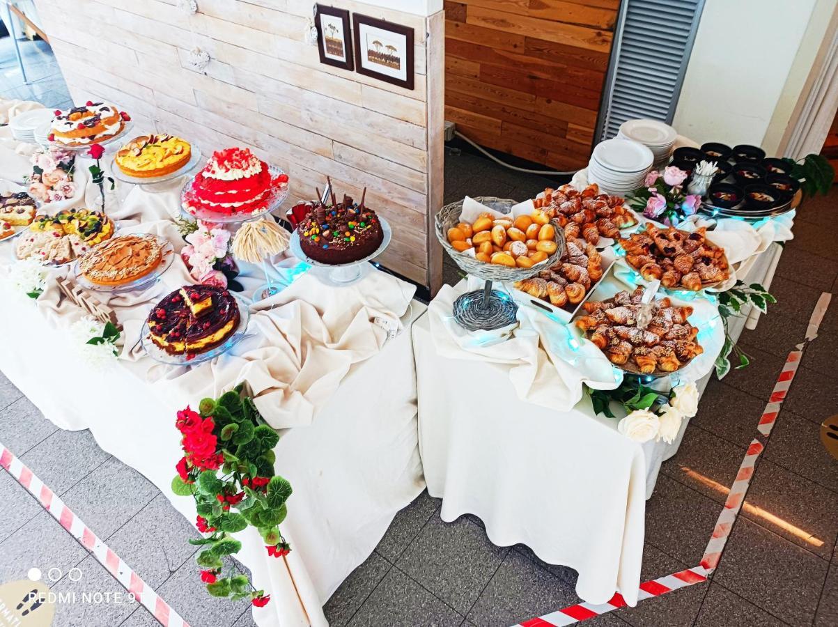 Hotel Garisenda B&B - In Centro A Riccione - Eksteriør billede