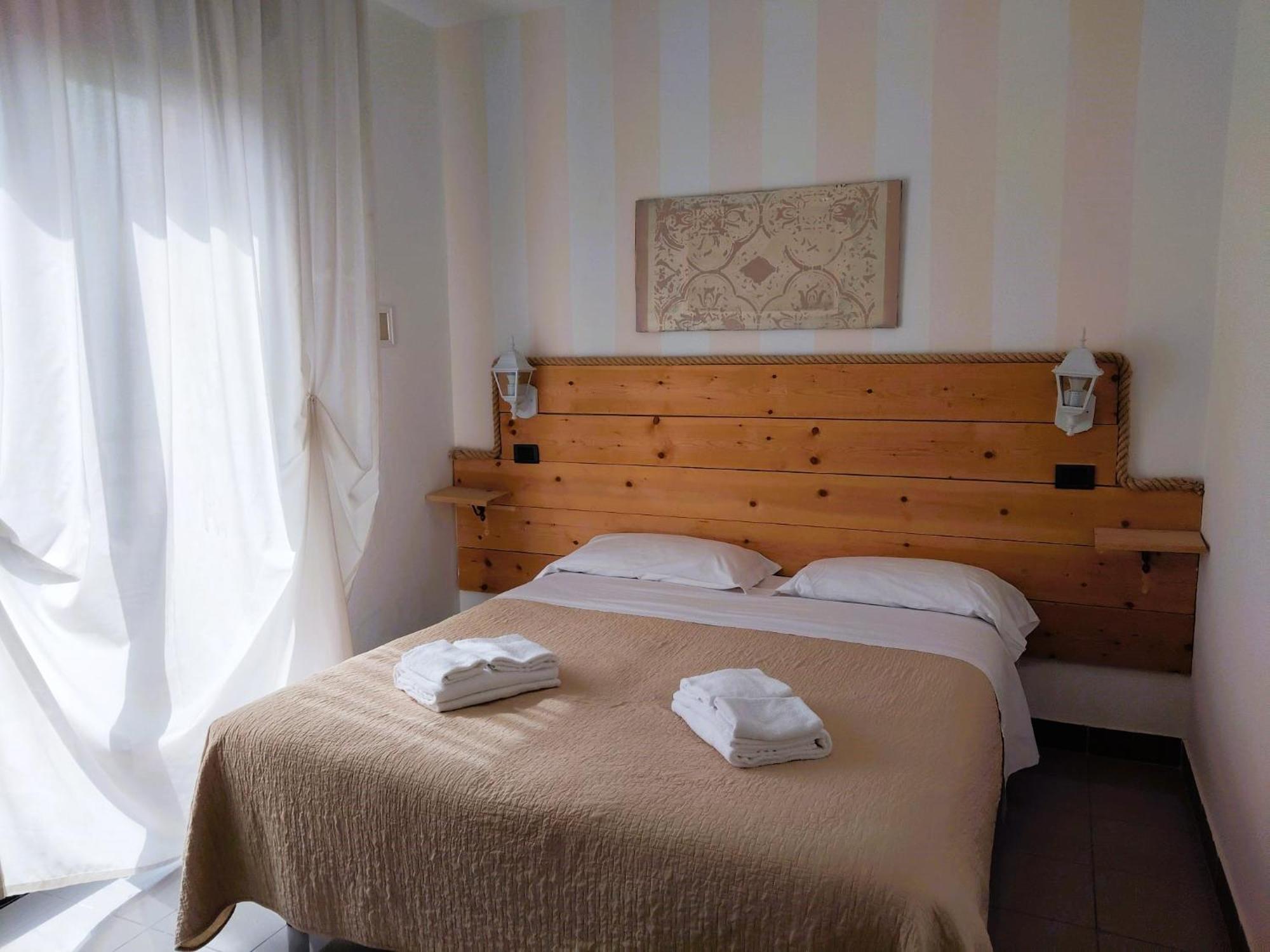 Hotel Garisenda B&B - In Centro A Riccione - Eksteriør billede