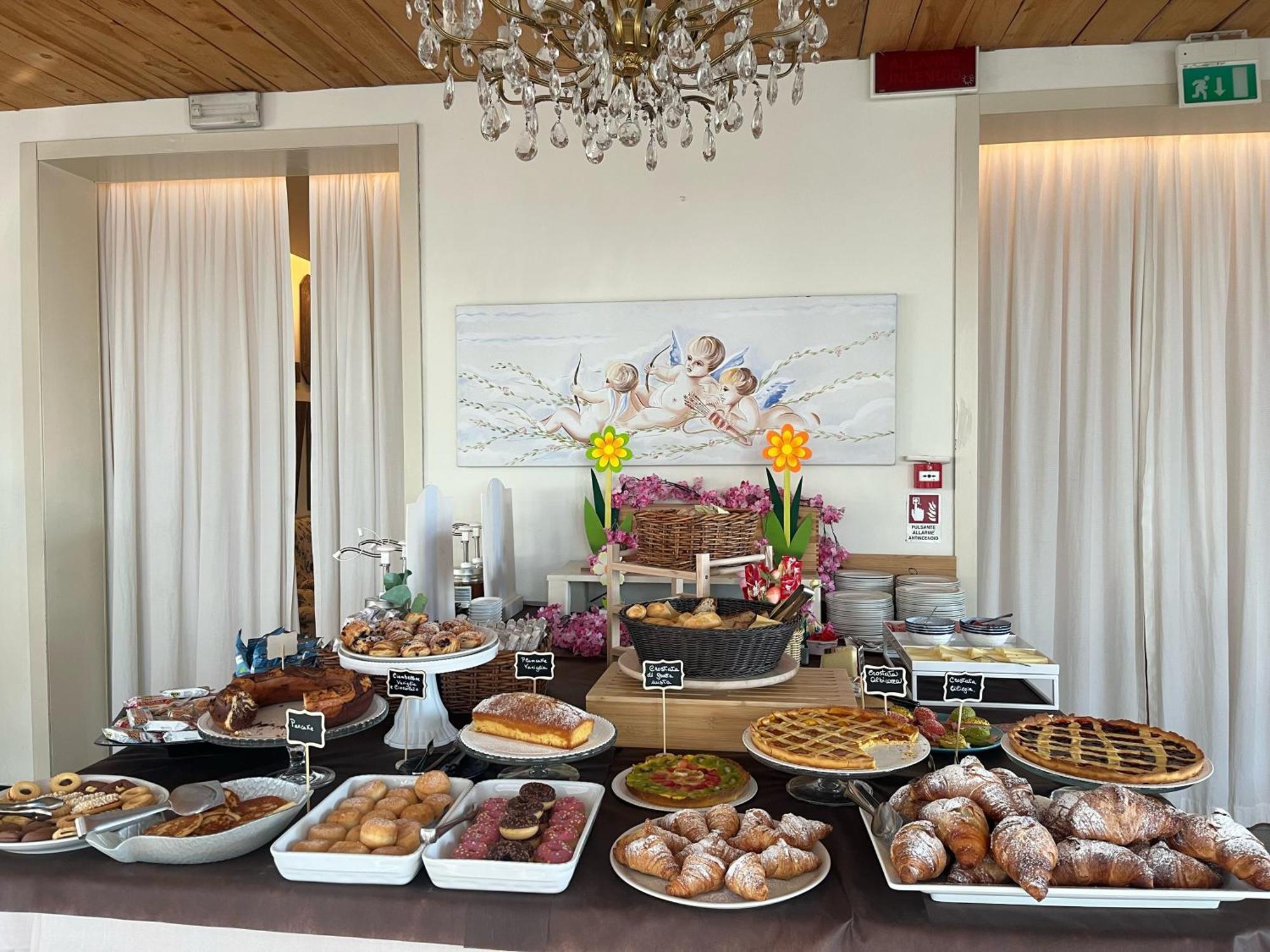 Hotel Garisenda B&B - In Centro A Riccione - Eksteriør billede