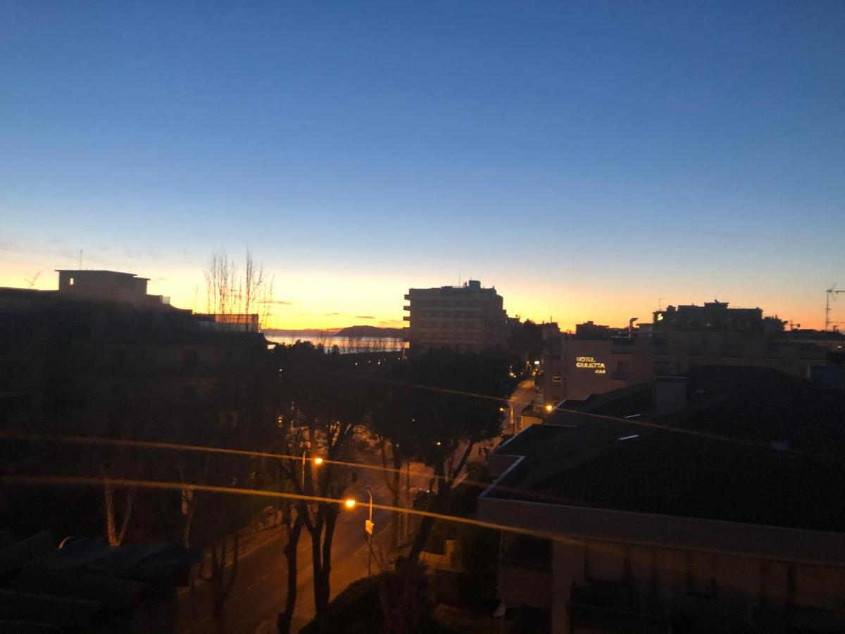 Hotel Garisenda B&B - In Centro A Riccione - Eksteriør billede